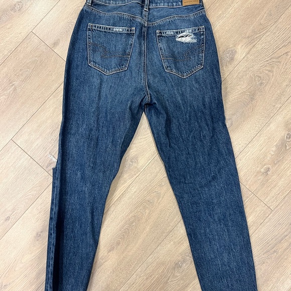 American Eagle Mom Jeans 6 - Picture 2 of 2